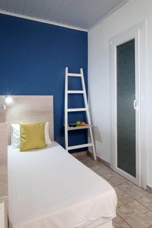 Ermioni Apartments Nea Vrasna Ngoại thất bức ảnh